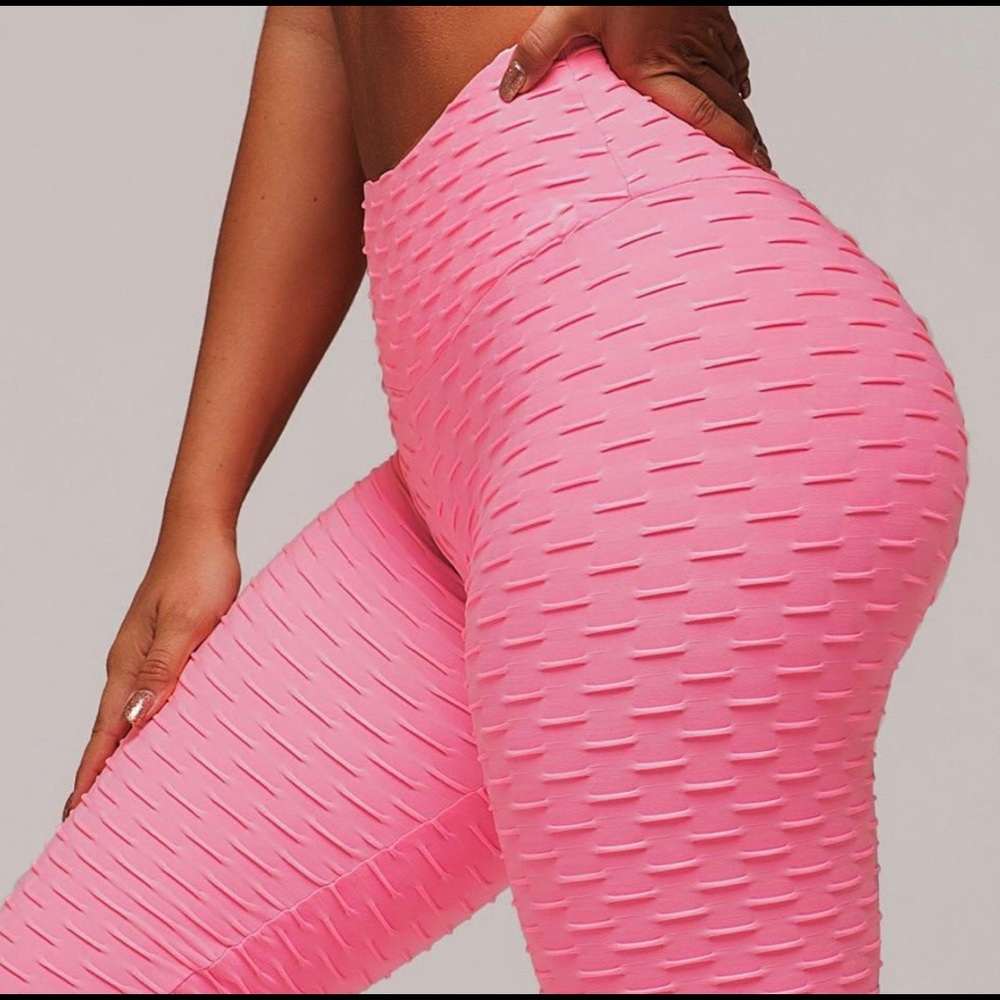 Textured booty loving Yoga pants